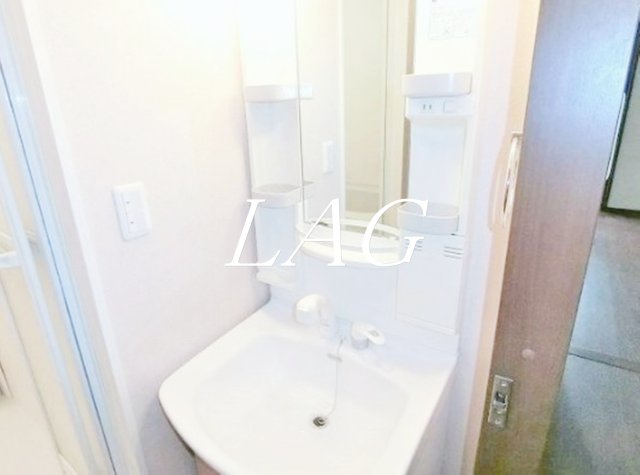 洗面設備　洗面台です。