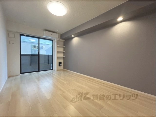 居室・リビング　洋室