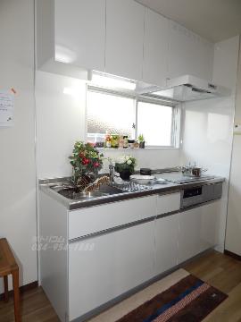 キッチン　システムキッチン仕様です