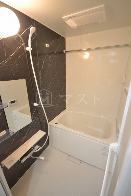 バス・シャワールーム　※他号室写真参考