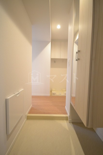 玄関　※他号室写真参考