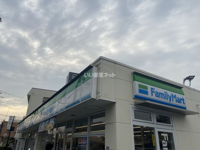 コンビニ　ファミリーマート 京屋玉串元町店（コンビニ）まで341m