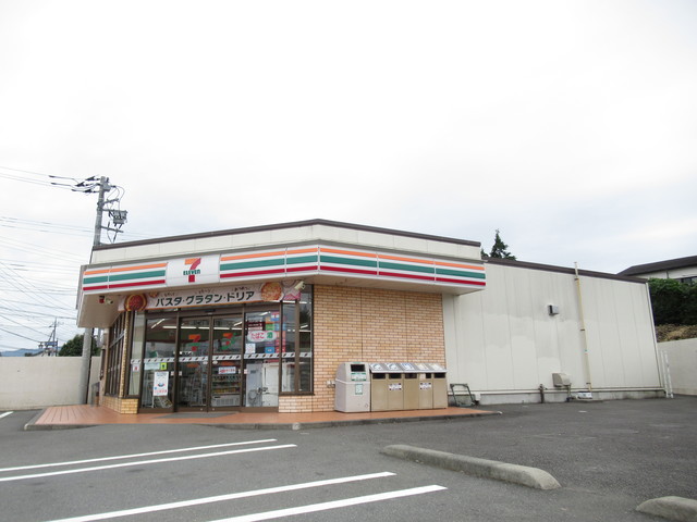 コンビニ　セブンイレブン御殿場板妻店（コンビニ）まで576m