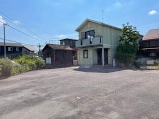 駐車場　広い駐車場