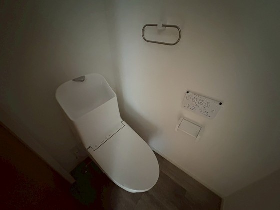 トイレ　※別部屋の写真です