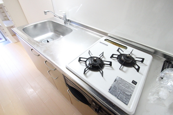 キッチン　※別号室の写真です