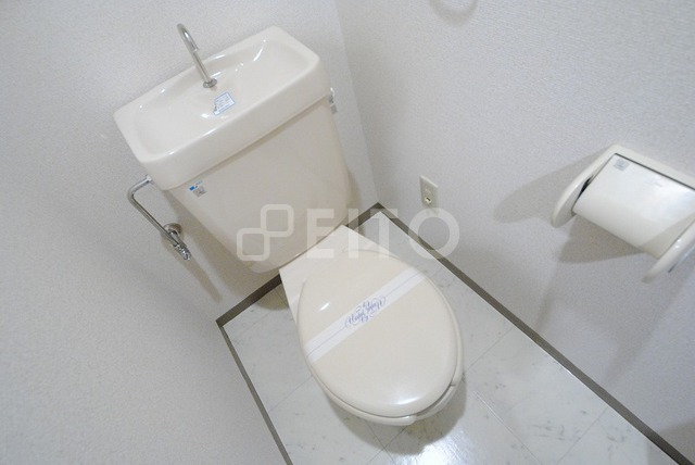 トイレ　写真は３１０号室