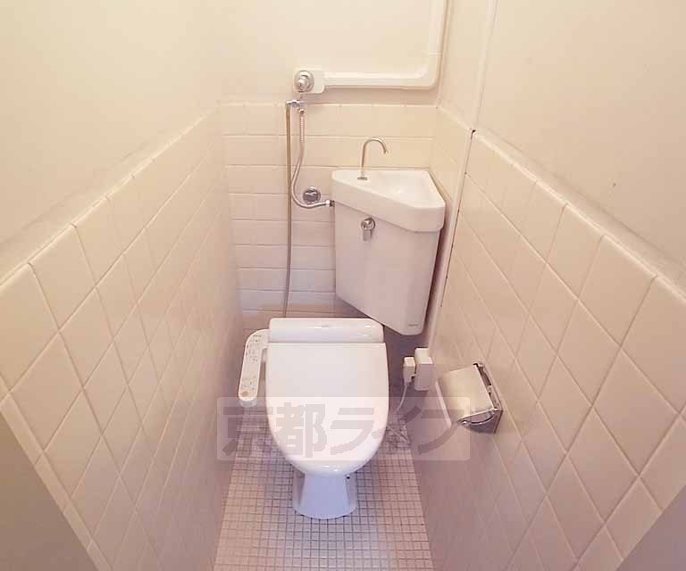 トイレ　ウォシュレット付きです！