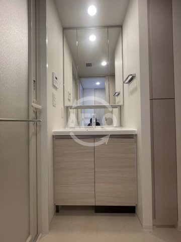 洗面設備　コンフォリア新大阪宮原Q　洗面台