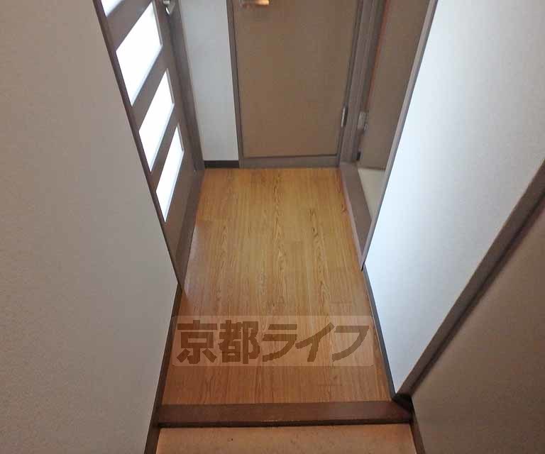 その他部屋・スペース　玄関から廊下にかけて
