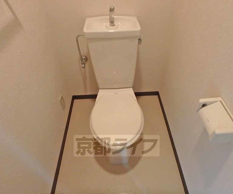 トイレ　シンプルで使いやすいトイレスペース