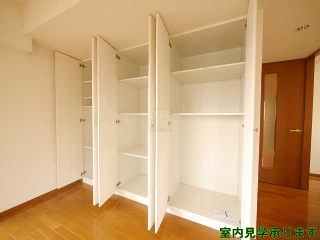 収納　パークアクシス四谷ステージ