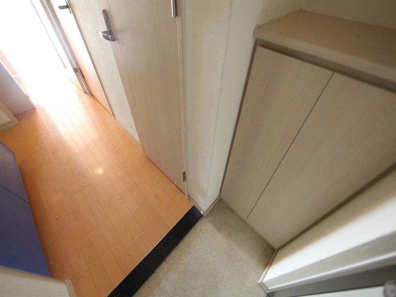 玄関　玄関（シューズボックス付）