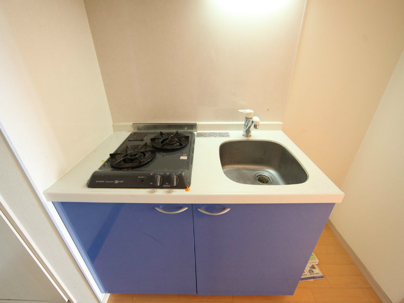 キッチン　システムキッチン（ガス2口コンロ付）