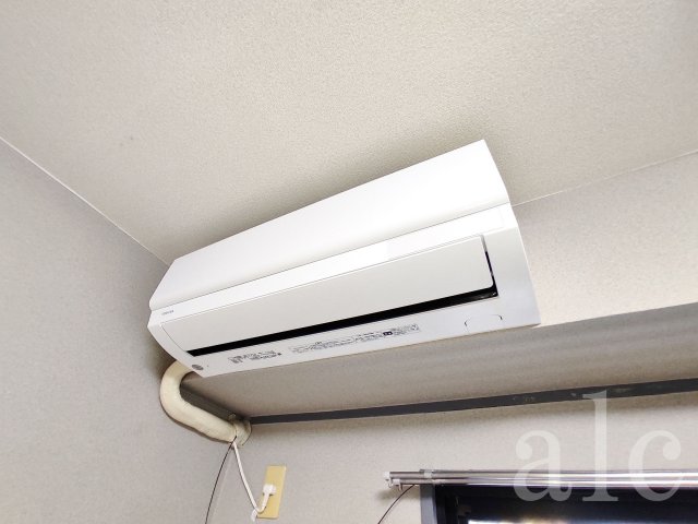 その他設備　別部屋写真、エアコンも新しめ♪