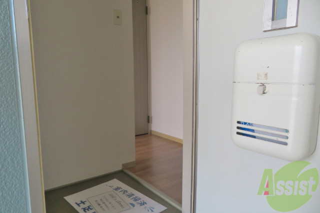 玄関　玄関から撮影しました。少し分かりずらいですね……