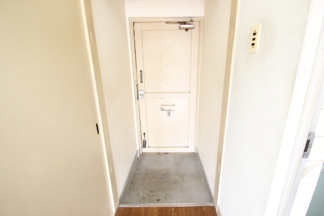 玄関　※別号室の写真