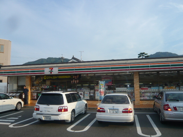 コンビニ　セブンイレブン広島高取北店（コンビニ）まで336m