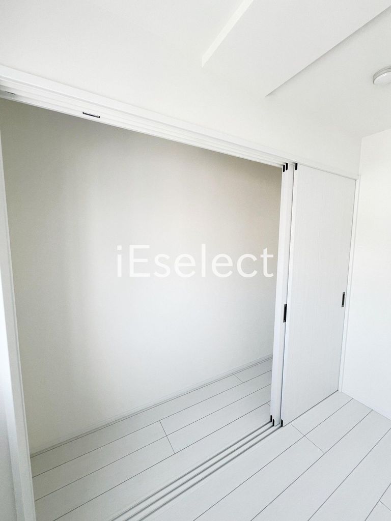 収納　奥行きのあるクローゼット