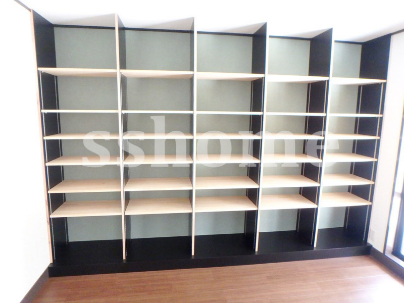 収納　洋室の棚