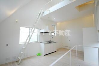 居室・リビング　ゆったり過ごせる居間です