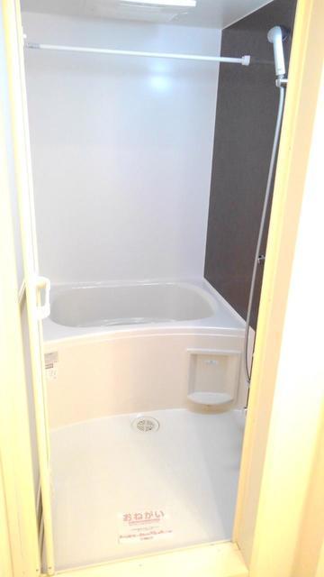 バス・シャワールーム　バスルーム