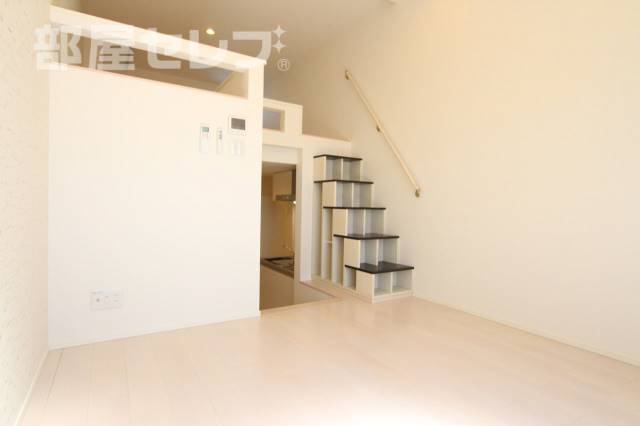 居室・リビング　明るいおしゃれな洋室です。