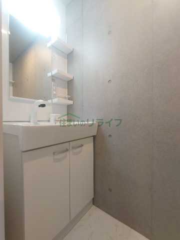 洗面設備　別階層の参考写真になります。