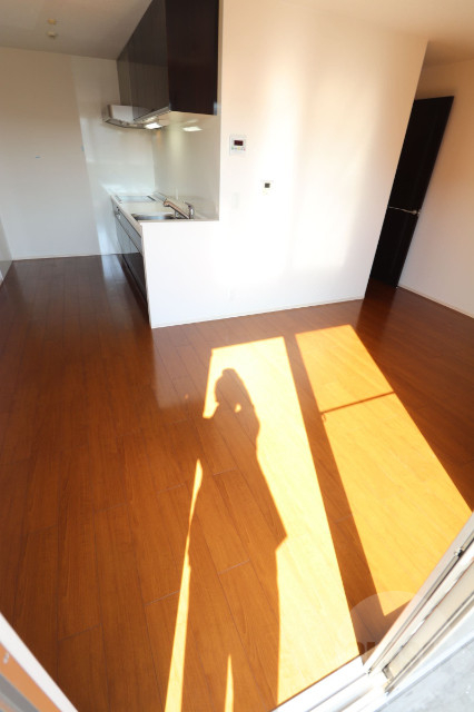 居室・リビング　１２．６帖の広々としたリビングです