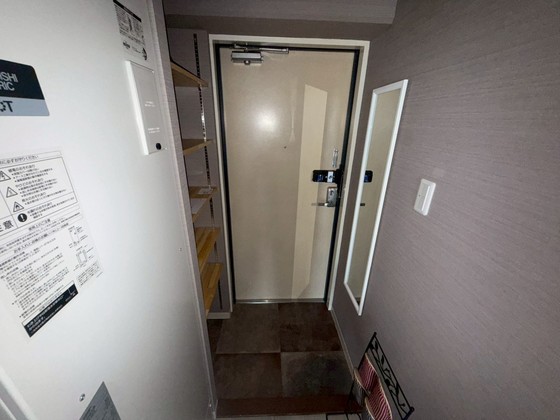 玄関　※別部屋の写真です