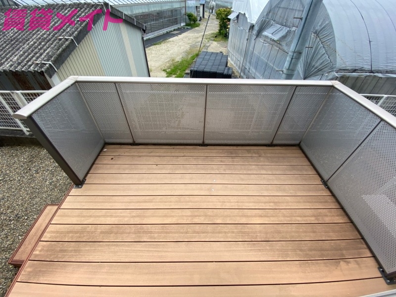 バルコニー　同物件別室写真