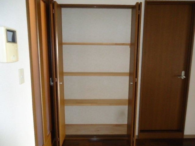 収納　図面と現状に相違がある場合には現状を優先