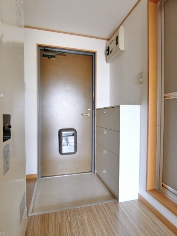 玄関　図面と現状に相違がある場合には現状を優先