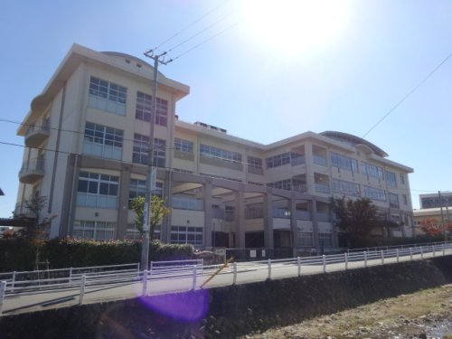 小学校　宝塚市立宝塚第一小学校（小学校）まで1292m