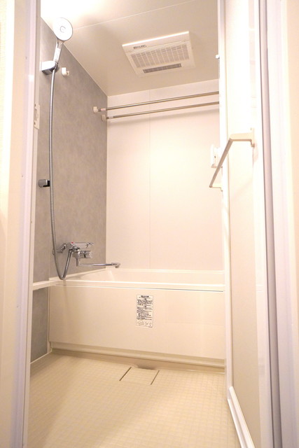 バス・シャワールーム　※写真は同タイプ住戸です。