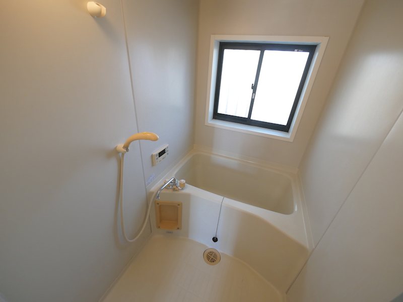 バス・シャワールーム　シャワー・追い焚き給湯