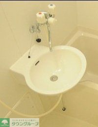 洗面設備　仕様・設備は現状と異なる場合有。現状優先