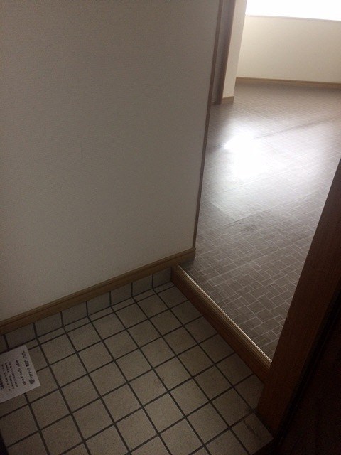 レジデンス伊川谷の玄関写真