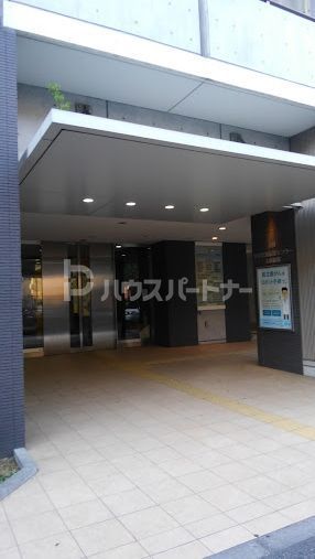 病院　医療法人財団明理会東京腎泌尿器センター大和病院（病院）まで360m