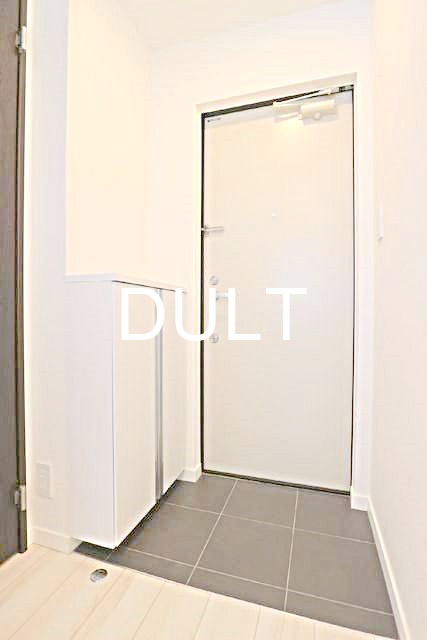 玄関　玄関です。