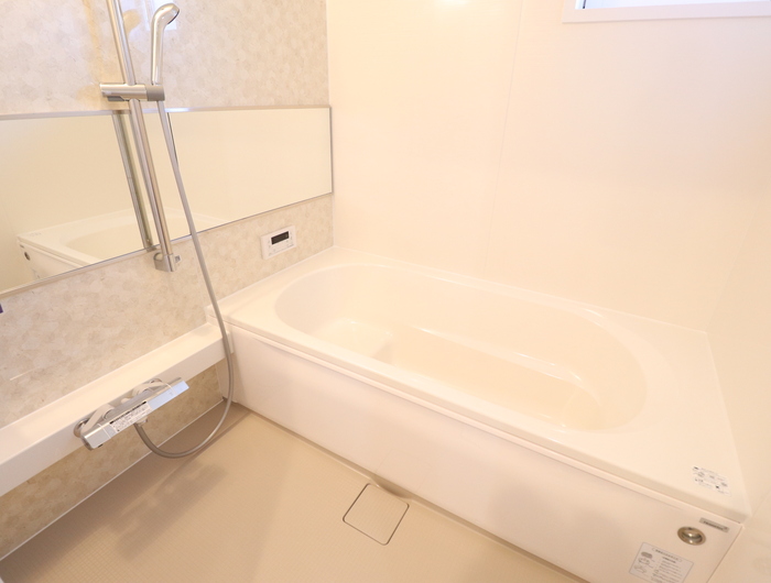 バス・シャワールーム　【アベニール新八代】一坪風呂で足をのばしてゆったりリラックス