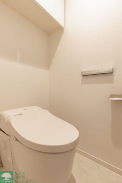 トイレ　※写真は同タイプ住戸です。