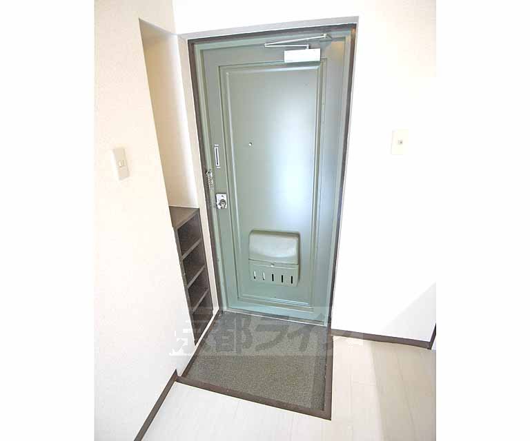 玄関　オシャレなデザインの玄関です。