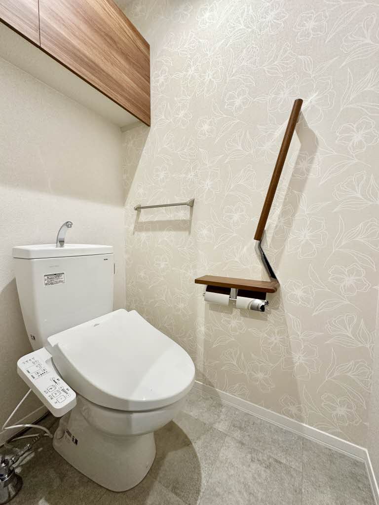 トイレ　トイレ