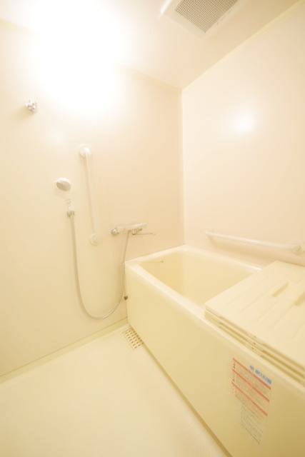 バス・シャワールーム　～１日の疲れを流しましょう～