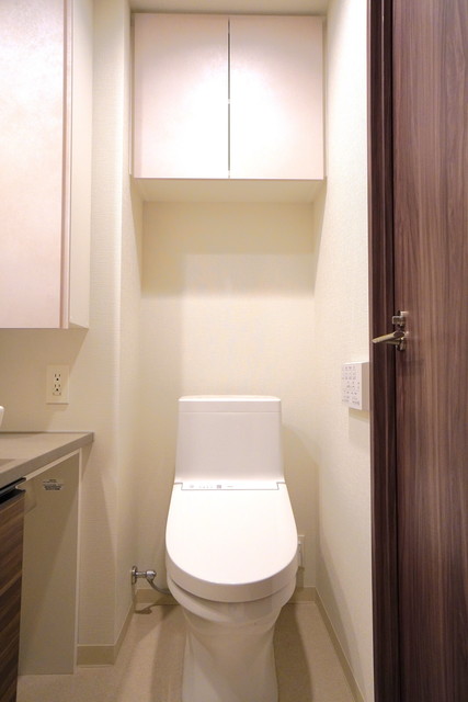 トイレ　※写真は同タイプ住戸です。