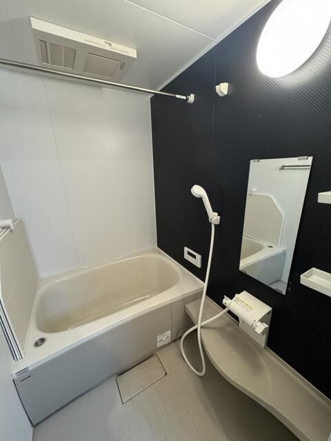バス・シャワールーム　※全て別号室のお写真。内装等参考にしてください。
