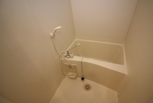 バス・シャワールーム　一日の疲れを癒せますね。