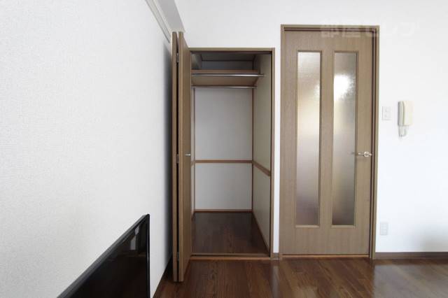 収納　※１０５号室の写真です。