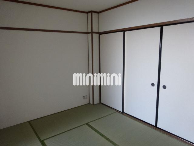 居室・リビング　明るい和室です。